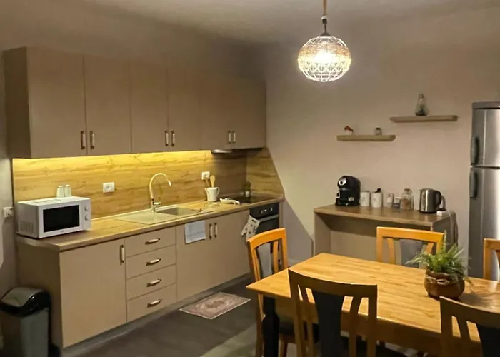 Pedestrian Street Center Appartement