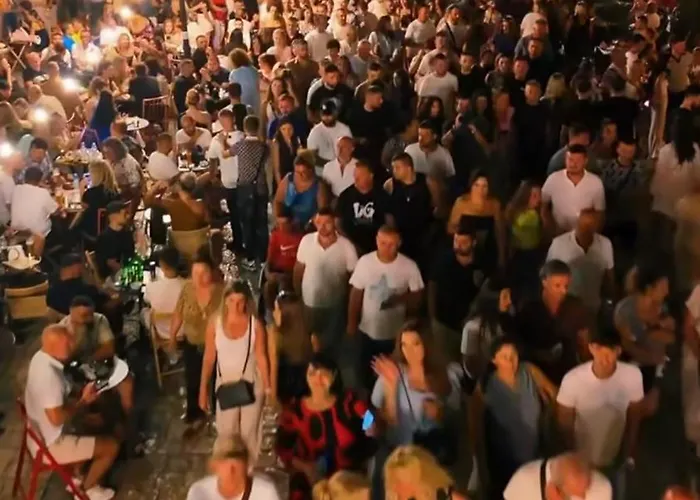 Pedestrian Street Center Appartement